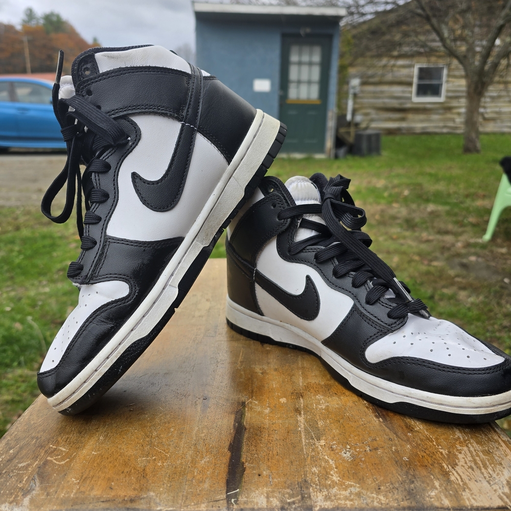 Nike Dunk High Black White – Men’s Streetwear Kicks, Classic Colorway, Size 6.5